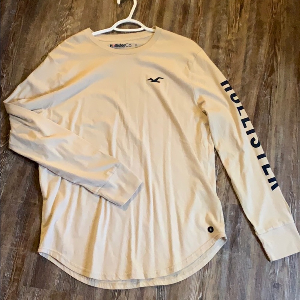 Hollister long sleeve T-shirt